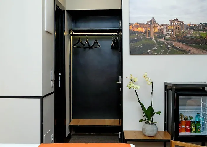 Colonna 32 Guest house Rome